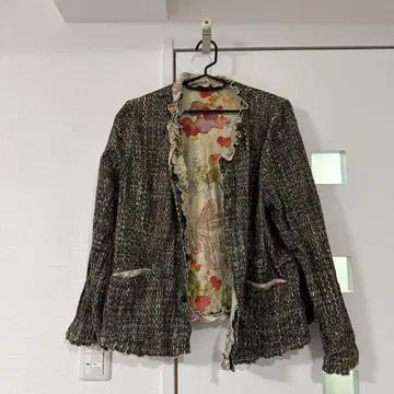 새상품급 여성용 자켓 여성용 아우터 노카라 트위드 자켓