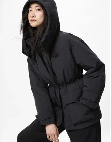 UNIQLO 하이브리드 다운 코트 S 사이즈 블랙