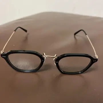 올리버 피플스 안경