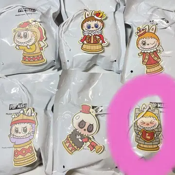 Let's Checkmate Pendant 러브브 펜던트 ROOK