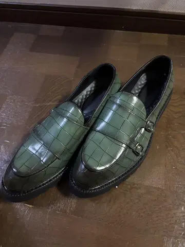 그린 크로커다일풍 더블 몽크 로퍼