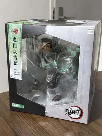 귀멸의 칼날 코토부키야 ARTFX J 카마도 탄지로