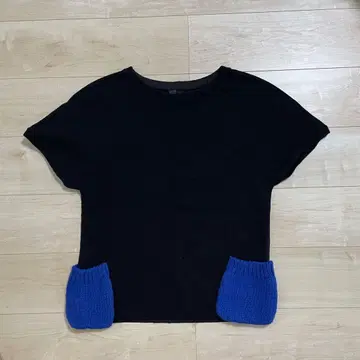 PLANURAPSTUDIO 블랙 반팔 상의