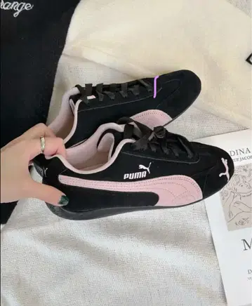 PUMA 블랙/핑크 스니커즈 새상품