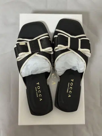 [ 미사용 새상품 ] TOCCA 블랙 샌들 S 사이즈