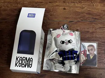 StrayKids KARMA SKZOO 현진 지니레트