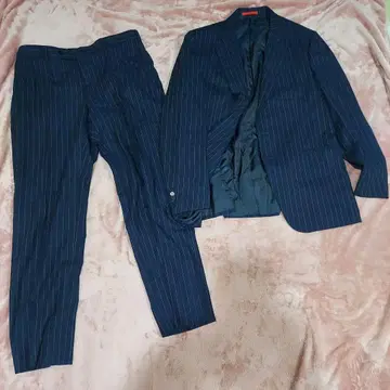 새상품급 ISAIA 이자이아 네이비 스트라이프 비즈니스 정장 세트