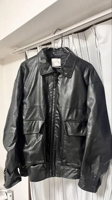 새상품급 FREAK'S STORE 블랙 가죽 자켓 M