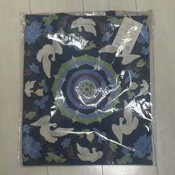 꽃과 비둘기 디자인 토트백 네이비 420mm x 360mm