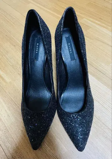RANDA 블랙 글리터 펌프스 25.0cm