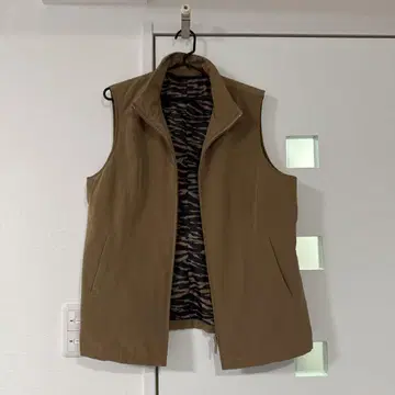 새상품급 브라운 베스트 베스트 집업 베스트 방한 베스트 멋쟁이 베스트