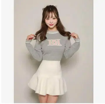 다리치 레트로 DD 로고 니트탑