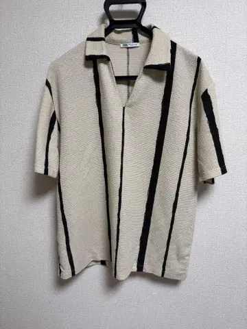 스키퍼 피케 셔츠 베이지와 블랙 스트라이프 ZARA