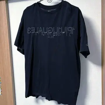 거의 미사용 1PIU1UGUALE3 블랙 T셔츠 X L