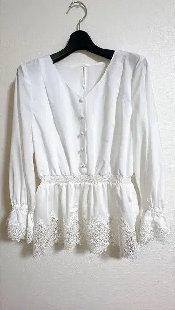 JUSGLITTY 상의