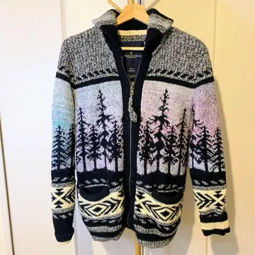 AMERICAN EAGLE 트리 패턴 니트 S/PCH