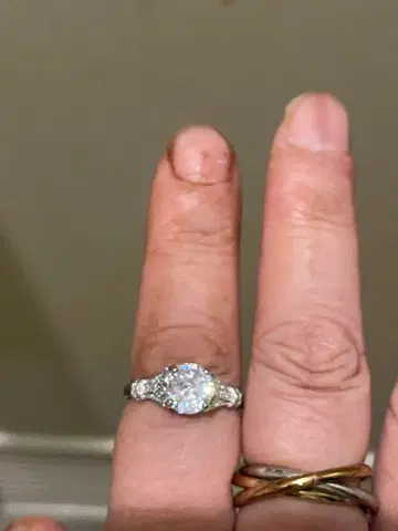 새상품! 가격 인하했습니다! 라운드 컷 모이사나이트 반지 실버 16호