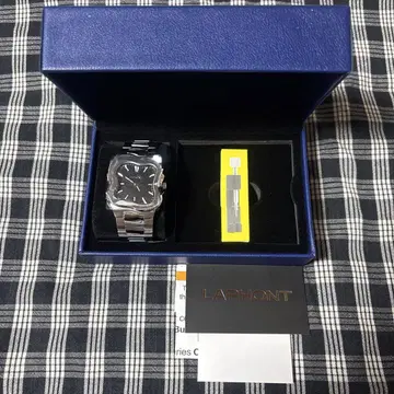 Laphont 유니크 모양 블랙 손목시계