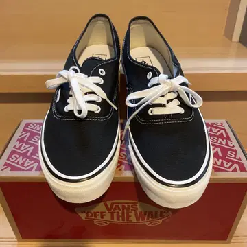 VANS authentic 44dx
