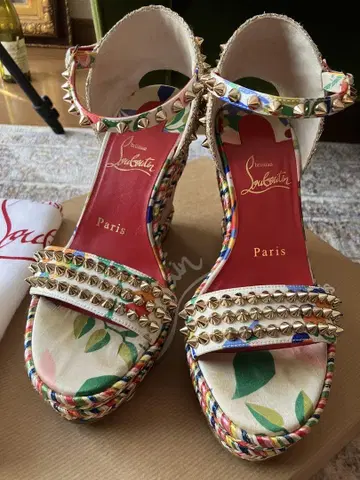 Christian Louboutin 멀티 컬러 샌들 36