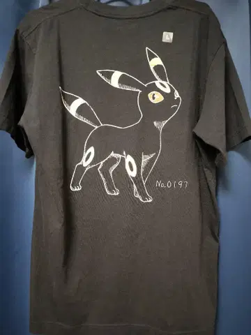 포켓몬 UT 유니클로 UNIQLO pokemon 블래키 L 사이즈
