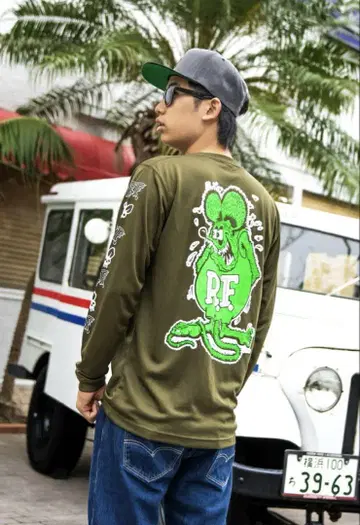 RAT FINK 롱 슬리브 티셔츠 올리브