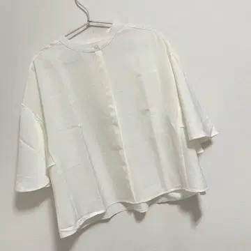 유어즈 밴드 카라 플레어 슬리브 셔츠