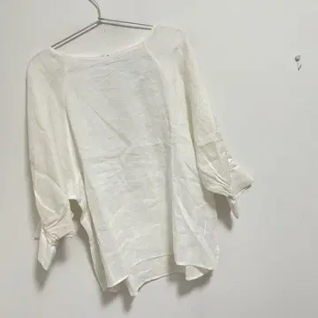 어반 리서치 서니 라벨 개더 슬리브 린넨 블라우스