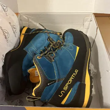 LA SPORTIVA 트레킹 슈즈
