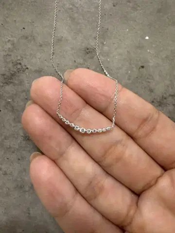 실버 다이아 커브형 목걸이