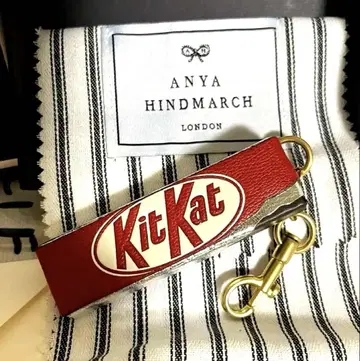 미사용 새상품 안야 힌드마치 키트캣 Kit Kat 참