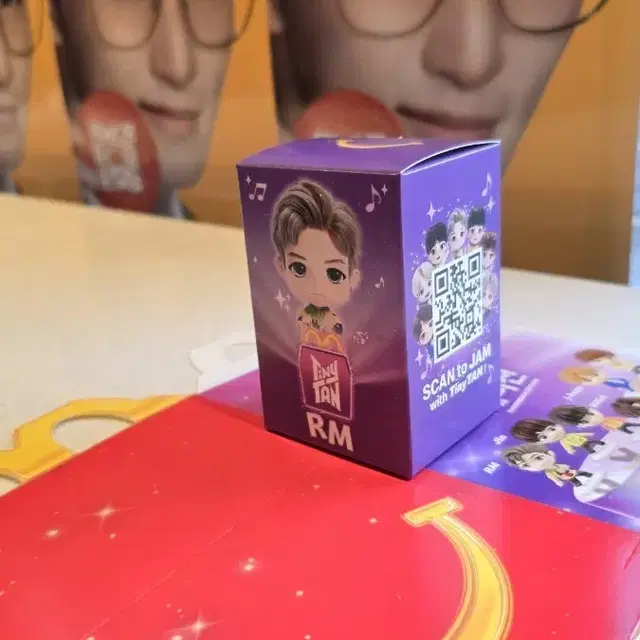맥도날드 해피밀 BTS TinyTAN RM 피규어
