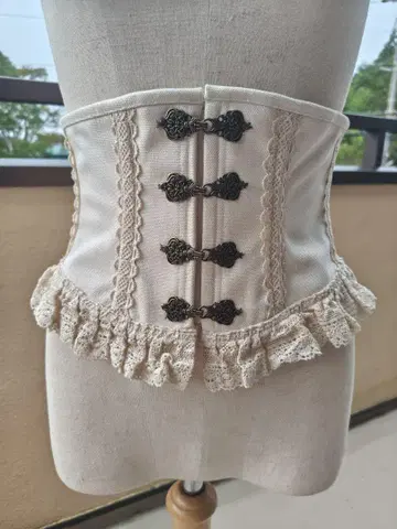 엑센트리크 코르셋