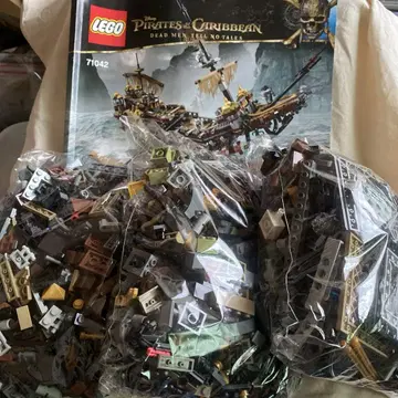 LEGO 71042 사일런트 메리호