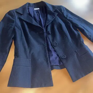 FOXEY 네이비 컬러 자켓