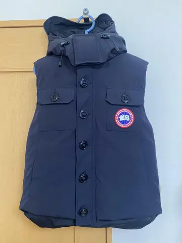 CANADA GOOSE 2302JM 블랙 브라이트 다운 베스트 XS