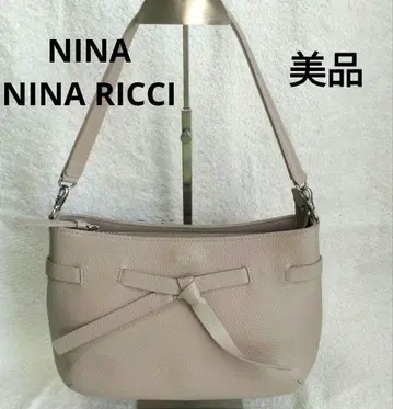 새상품급 NINA RICCI 니나 리치 밴딩백 천연 가죽