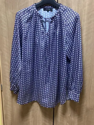 언타이틀 RAJI 기하학 패턴 블라우스 M