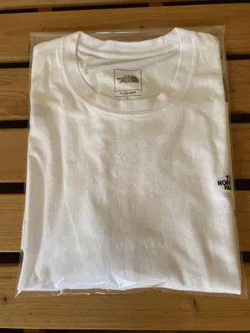 THE NORTH FACE 화이트 T셔츠 L 사이즈
