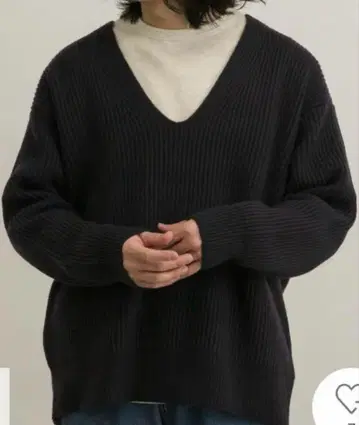 YLEVE 이레브 22AW V넥 니트 사이즈 4 베이지