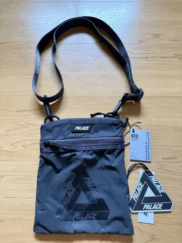 PALACE DEFLECTO FLAT SACK 블랙 19SS 백