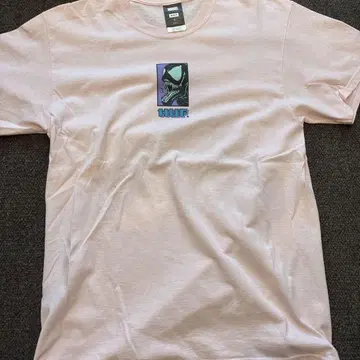 HUF 티셔츠