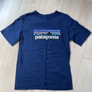 patagonia 네이비 T셔츠 XL