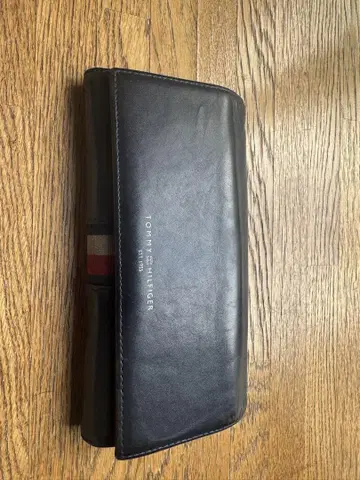 TOMMY HILFIGER 블루 가죽 장지갑