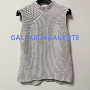 새상품급*GALLARDAGALANTE*슬리브리스 니트**