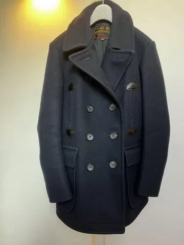 CROWN QUALITY 빔즈 콜라보 네이비 피 코트