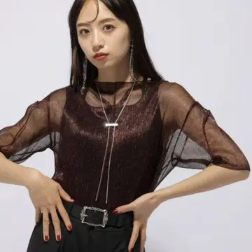 HARE 라메 시어 모크넥 상의 레드 프리 사이즈