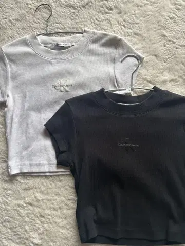 캘빈클라인 Calvin Klein jeans 반팔 크롭