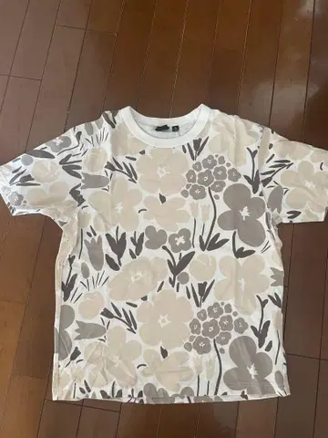 marimekko UNIQLO 플라워 패턴 T셔츠 M