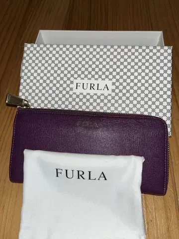 FURLA 퍼플 장지갑